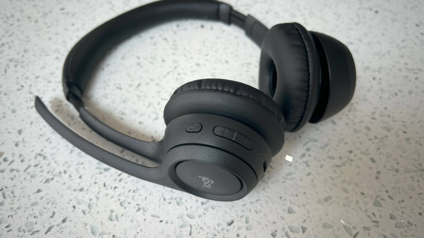 Logitech Zone 305 headset